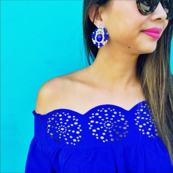 Clear crystal and royal blue statement earrings - Picture 6 of 6